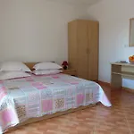 Studios Ravlic Marija Apartment *