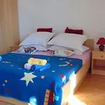 Studios Ravlic Marija *