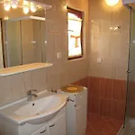 Apartment Studios Ravlic Marija