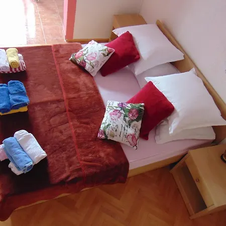 Studios Ravlic Marija *