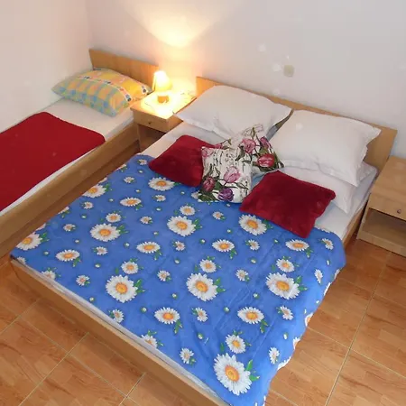 Studios Ravlic Marija Apartment Makarska