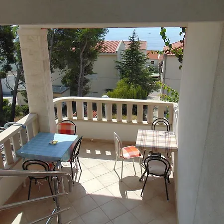 Apartment Studios Ravlic Marija