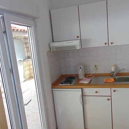 Studios Ravlic Marija *