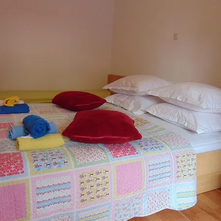 Ravlic Marija ماكارسكا